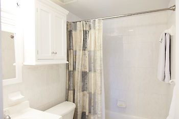 Williams Town Colindale Apartments المظهر الخارجي الصورة